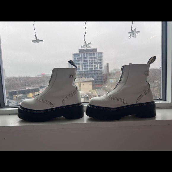 Dr Martens Jetta US 6 - EU 37 - UK 4 - Picture 5 of 5